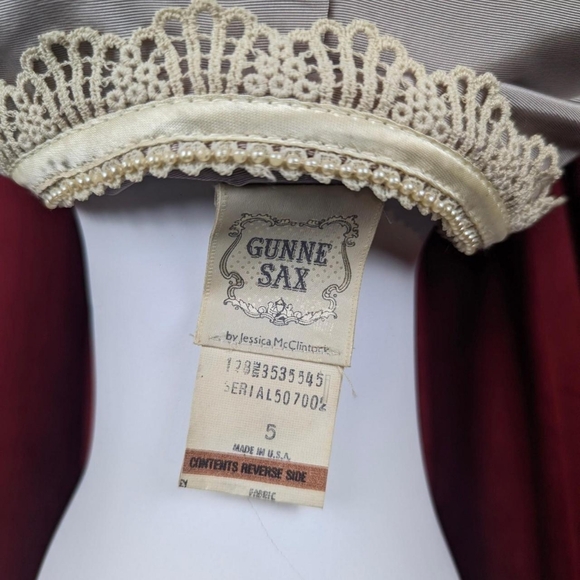 Vintage 80's Gunne Sax by Jessica McClintock Silver Gray Taffeta & Cream Dress - Picture 11 of 16